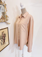 Carica l'immagine nel visualizzatore di Gallery, Camicia over viscosa
