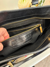 Load image into Gallery viewer, Borsa Burberry Whipstitch House Check