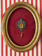 Carica l'immagine nel visualizzatore di Gallery, Spilla Vintage