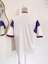 Carica l&#39;immagine nel visualizzatore di Gallery, Tshirt logo - Taglia XS over