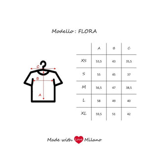 Tshirt Flora grigia - Slim - Bottoncino cuore bianco