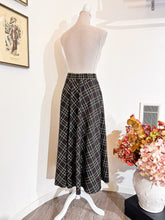 Carica l&#39;immagine nel visualizzatore di Gallery, Gonna Scozzese Limited edition - Tg S