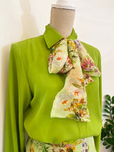 Carica l&#39;immagine nel visualizzatore di Gallery, Gonna chiffon fiori