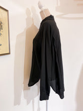 Load image into Gallery viewer, Camicia over seta nera