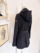 Carica l'immagine nel visualizzatore di Gallery, Impermeabile Armani Jeans - Taglia 42