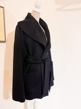 Carica l&#39;immagine nel visualizzatore di Gallery, Giaccone sartoriale - nero