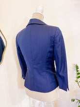 Carica l&#39;immagine nel visualizzatore di Gallery, Blazer gessato - Taglia XS/S