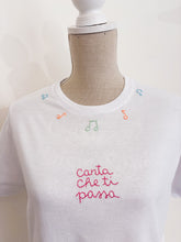 Load image into Gallery viewer, Tshirt ricamata a mano