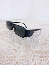 Load image into Gallery viewer, Occhiali da sole Givenchy