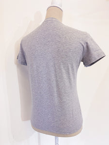 Gray Flora Tshirt - Slim - White heart button