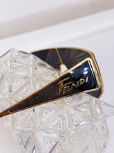 Load image into Gallery viewer, Occhiali da sole Fendi