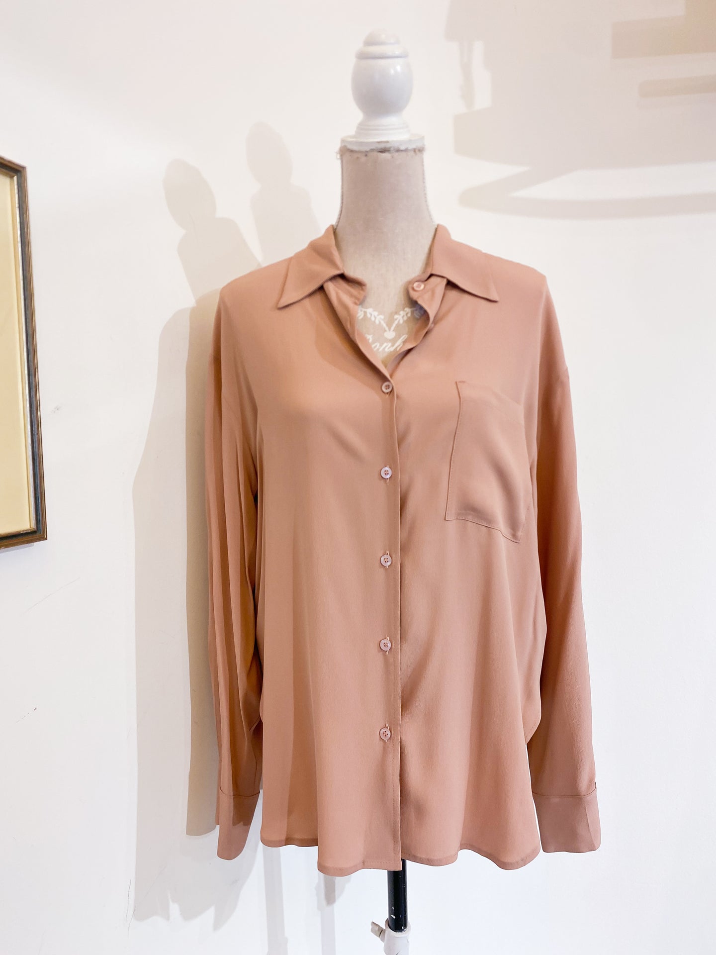 Camicia over seta cipria