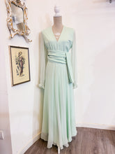Carica l'immagine nel visualizzatore di Gallery, Abito lungo chiffon menta - Taglia 42