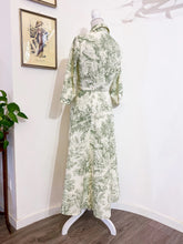 Carica l&#39;immagine nel visualizzatore di Gallery, Chemisier Toile de Jouy verde