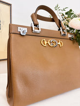 Load image into Gallery viewer, Borsa Gucci Zumi cammello