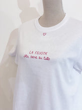 Load image into Gallery viewer, Tshirt ricamata a mano