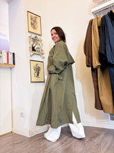 Carica l'immagine nel visualizzatore di Gallery, Trench over oliva