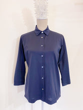 Carica l&#39;immagine nel visualizzatore di Gallery, Giulia blu- Camicia in maglia - Bottoncino a cuore