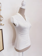 Carica l'immagine nel visualizzatore di Gallery, Maglia arricciata con cappuccio - Taglia XS- S