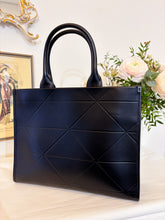 Load image into Gallery viewer, Borsa Prada Symbole