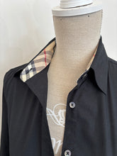 Carica l'immagine nel visualizzatore di Gallery, Camicia Burberry - Taglia XS