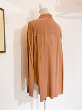 Load image into Gallery viewer, Camicia over seta nude