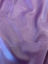 Carica l'immagine nel visualizzatore di Gallery, Gonna pelle Versace vintage - Taglia 38/40