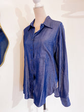 Carica l&#39;immagine nel visualizzatore di Gallery, Camicia over denim