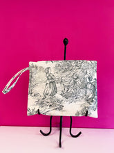 Load image into Gallery viewer, Toile de Jouy clutch bag green