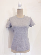 Load image into Gallery viewer, Gray Flora Tshirt - Slim - White heart button