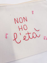 Carica l'immagine nel visualizzatore di Gallery, Pochette ricamata a mano