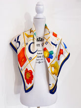Carica l&#39;immagine nel visualizzatore di Gallery, Foulard vintage  90•90 cm