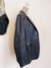 Carica l&#39;immagine nel visualizzatore di Gallery, Blazer pelle - Taglia 40