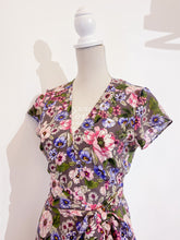 Load image into Gallery viewer, Floral slit dress - Size 42