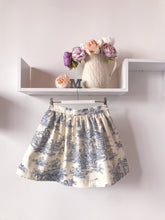Carica l&#39;immagine nel visualizzatore di Gallery, Minigonna - Toile de Jouy azzurro - Taglia 38