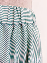 Load image into Gallery viewer, Striped skirt with elastic - Size 46