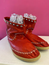 Load image into Gallery viewer, Handcrafted summer boots - N.38