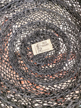 Carica l&#39;immagine nel visualizzatore di Gallery, Cappello vintage in paglia