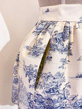 Carica l&#39;immagine nel visualizzatore di Gallery, Minigonna - Toile de Jouy azzurro - Taglia 38
