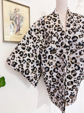 Carica l&#39;immagine nel visualizzatore di Gallery, Kimono leo- Taglia Unica