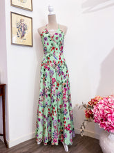Load image into Gallery viewer, Long mint dress - Size 40