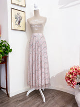 Load image into Gallery viewer, Petal skirt - Size 46