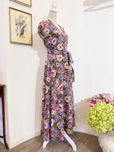 Load image into Gallery viewer, Floral slit dress - Size 42