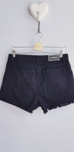 Load image into Gallery viewer, Pinko - Jeans shorts - Size 29