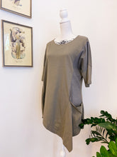 Carica l&#39;immagine nel visualizzatore di Gallery, Hue - Maxi T-shirt - Taglia L