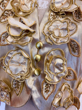 Load image into Gallery viewer, Spencer gold flowers