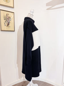 Long Dress / Sweater - Size XS