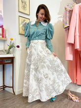 Load image into Gallery viewer, Beige toile de Jouy skirt - Size 44