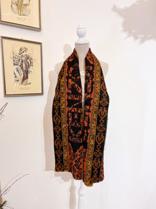 Maxi scarf/ cape with pattern