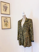 Load image into Gallery viewer, Animal print blazer